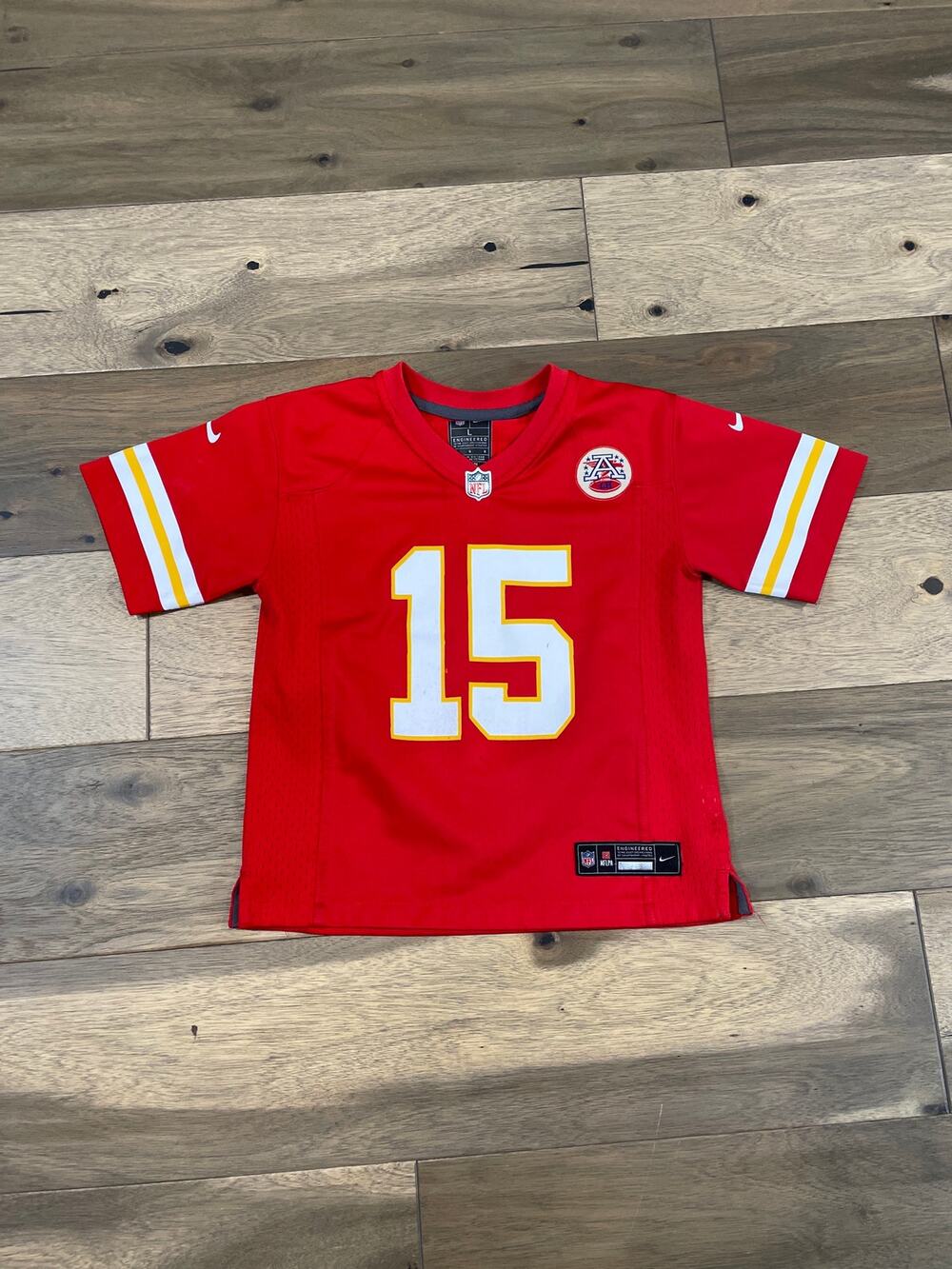 Nike Engineered Patrick Mahomes #15 Youth Jersey Size L Red